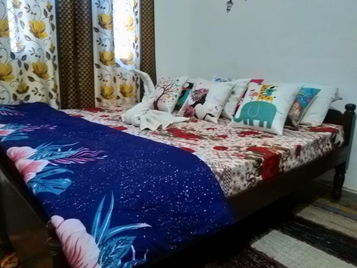 Hostel Buddha 克久拉霍 外观 照片