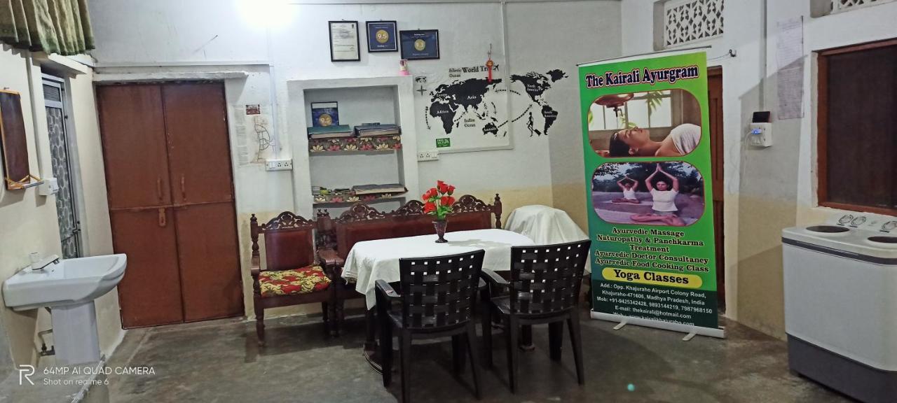 Hostel Buddha 克久拉霍 外观 照片