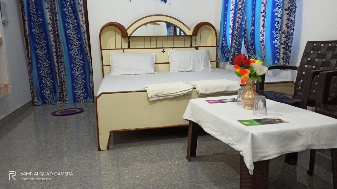 Hostel Buddha 克久拉霍 客房 照片