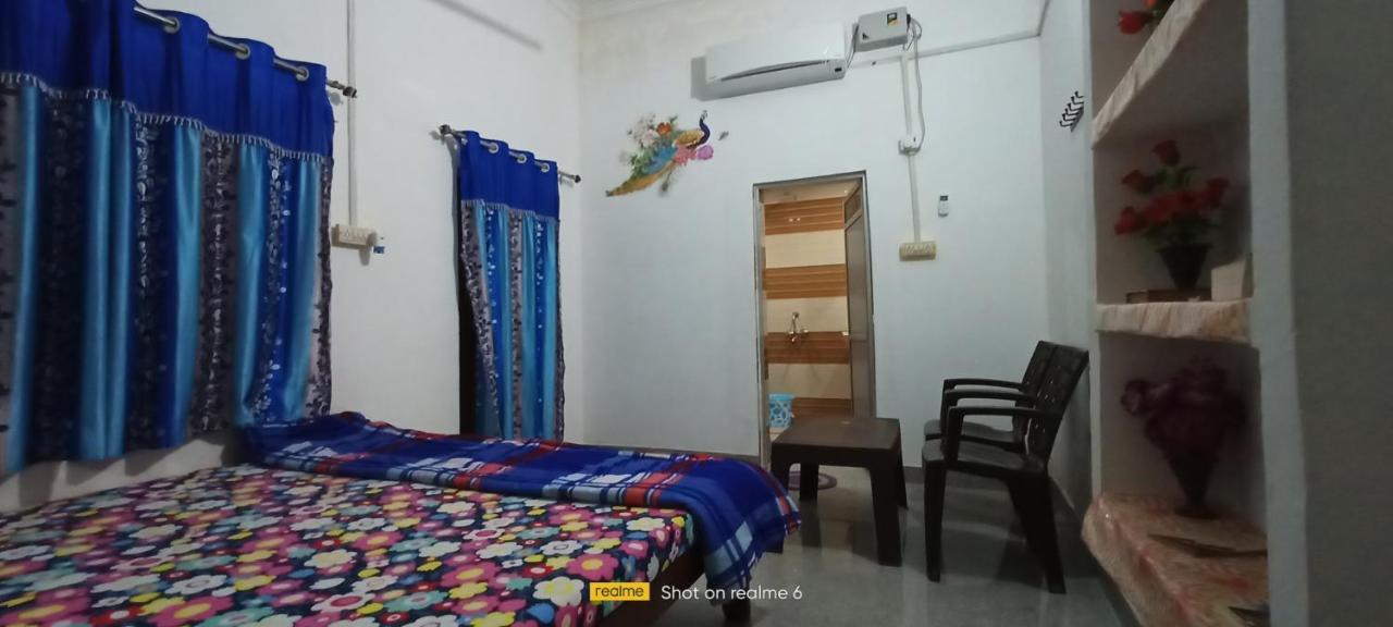 Hostel Buddha 克久拉霍 客房 照片