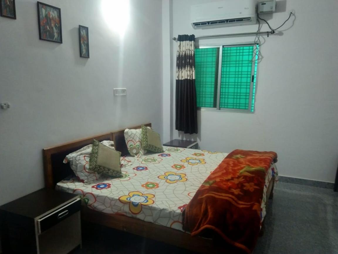 Hostel Buddha 克久拉霍 外观 照片